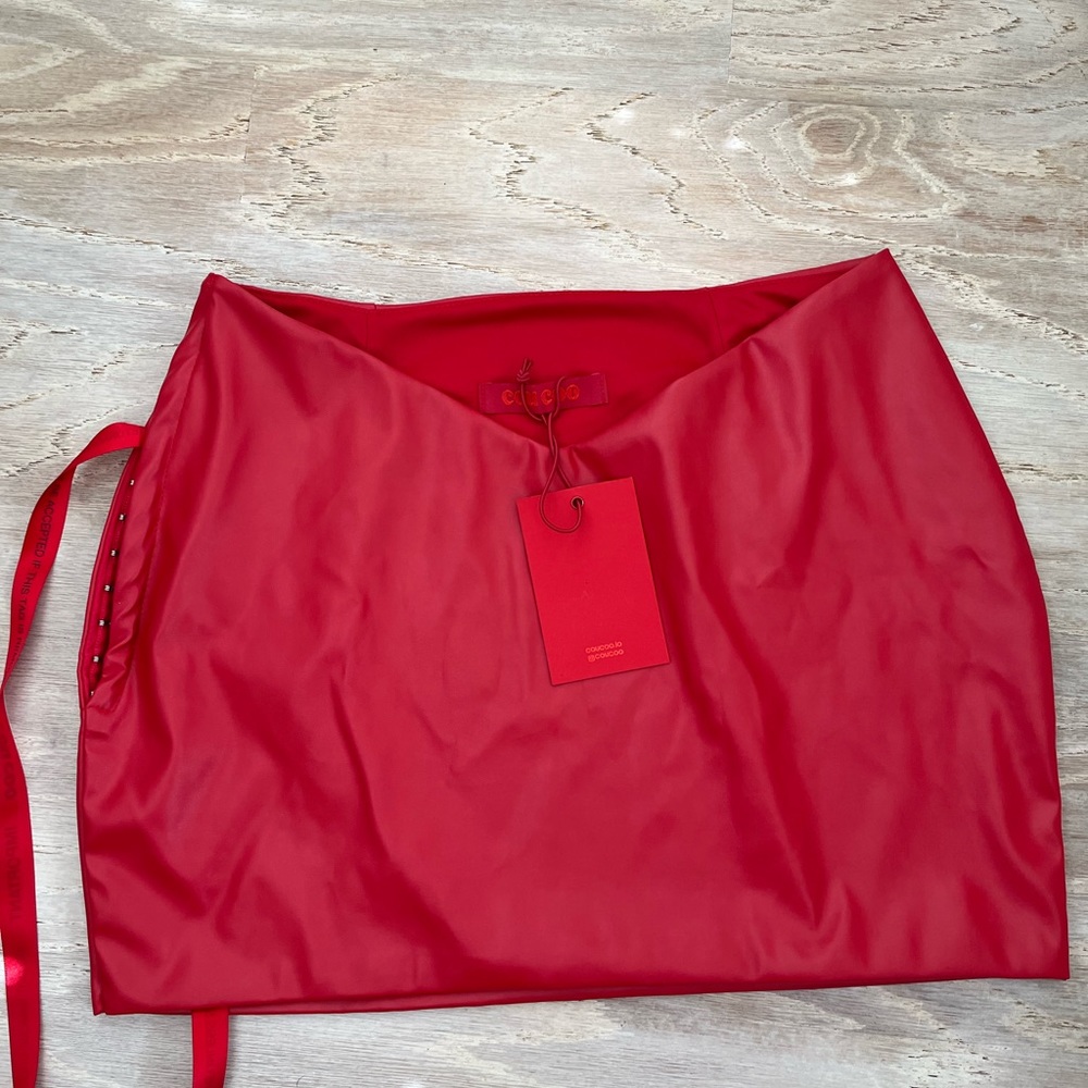 Bonbon mini skirt in color cinnamon syrup such a pretty color more like a red